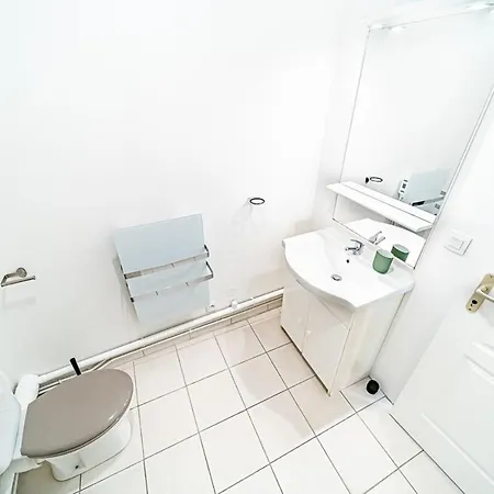 Apartment Les Amandiers 4 Pers- Centre-lyon